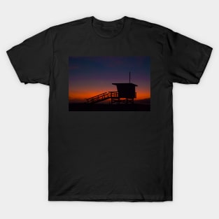 Sunset Lifeguard Hut, Zuma beach, Malibu, California T-Shirt